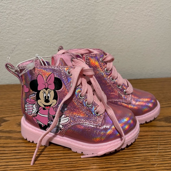 Disney Pink Metallic Minnie Mouse Boots NWOT - Picture 4 of 11